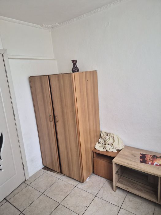 Inchiriez apartament micro19
