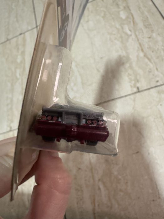 Продаю Hot Wheels Silver series