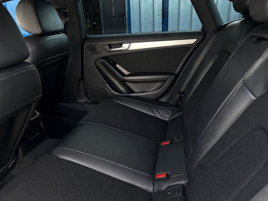 Vand  Audi A5 Sportbeack