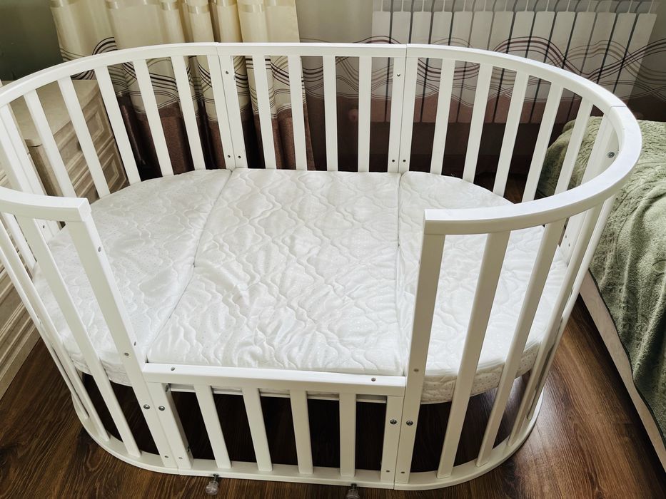 Продам манеж 8в1 40000