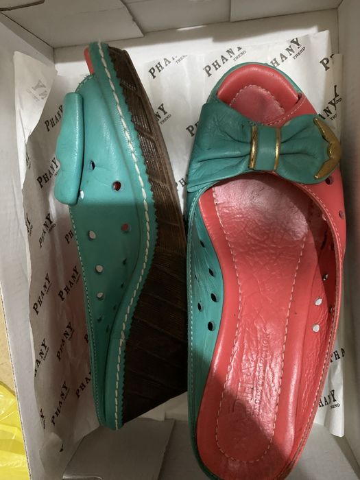 Женская обувь