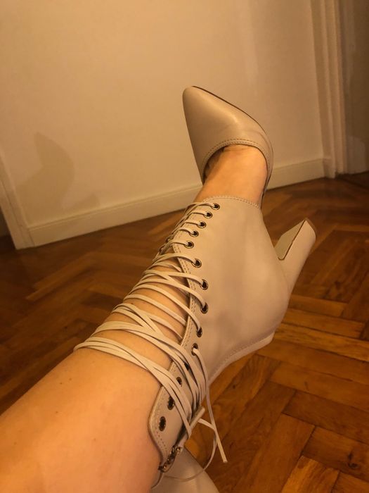 Pantofi Salvatore Ferragamo preț redus