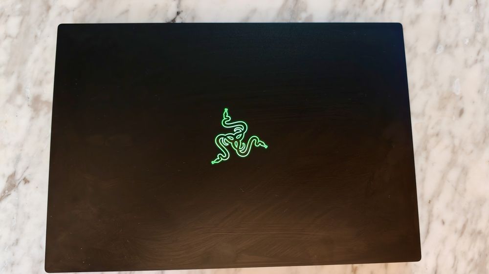 14' 2.5K 165Hz Ryzen 9 5900HX Razer Blade Advanced 16GB DDR4/1TBNVMe/Nvidia RTX 3080 8GB/