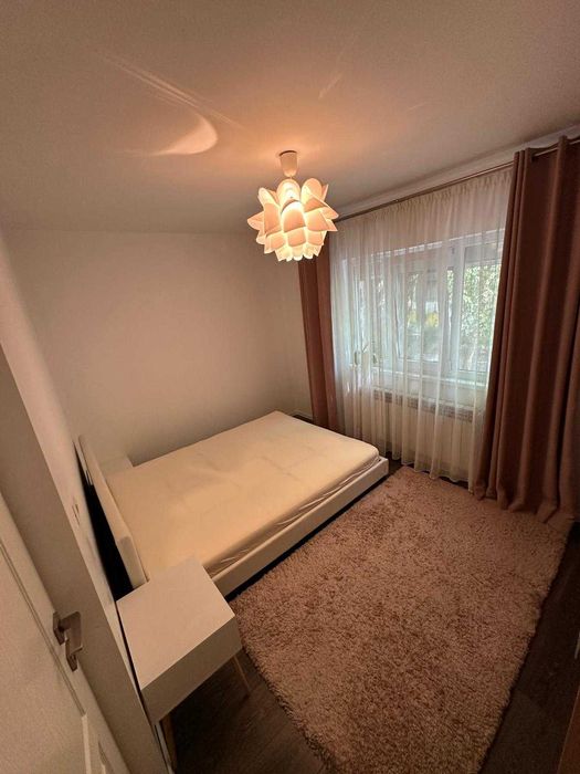Apartament 3 camere zona Bucovina-parc