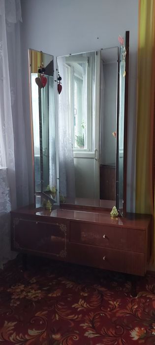 Продам стенку есть плат. Шкафшкаф.