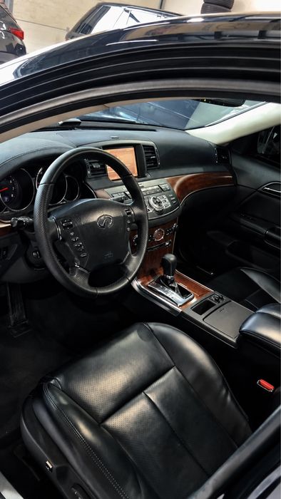 Infiniti M35 Шикарный седан