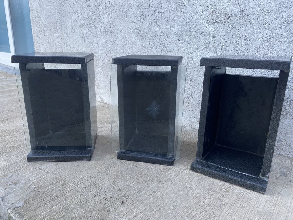 Vand felinare funerare