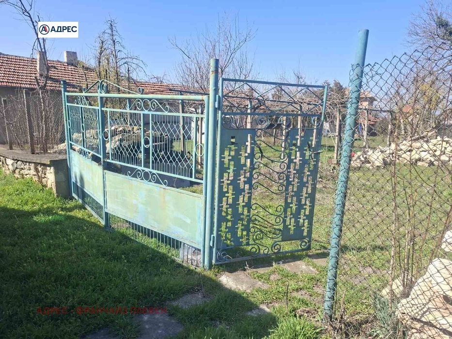 Парцел в Плевен, област-с.Тодорово площ 478 цена 22000