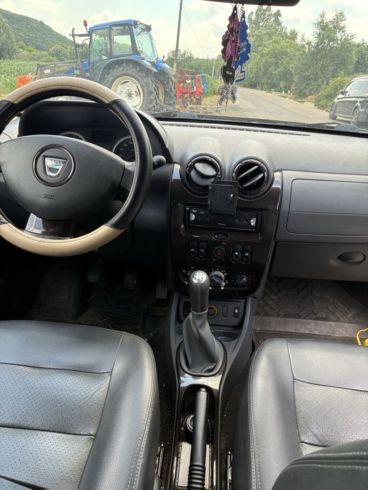 Dacia duster 2011
