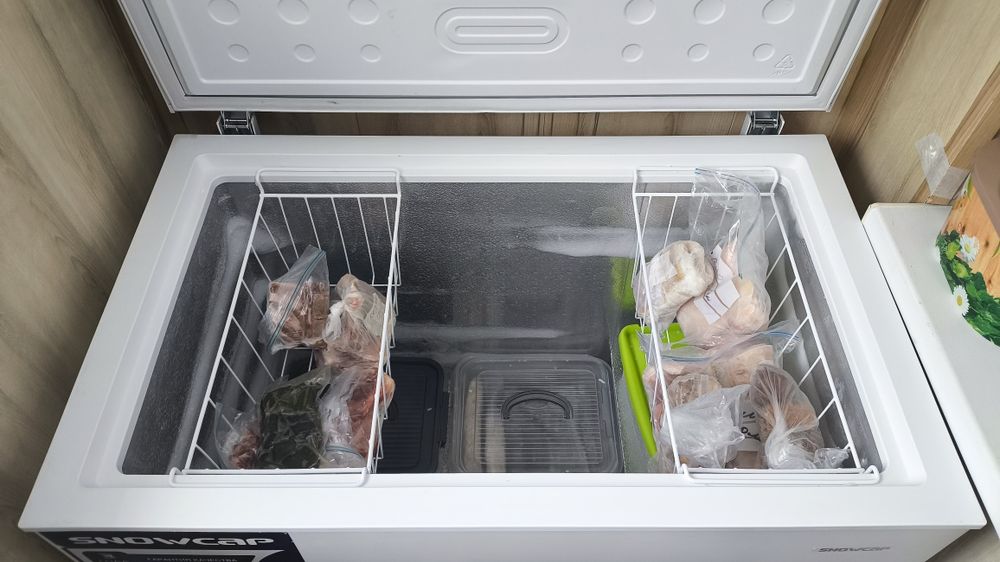 Морозильный ларь Snowcapp