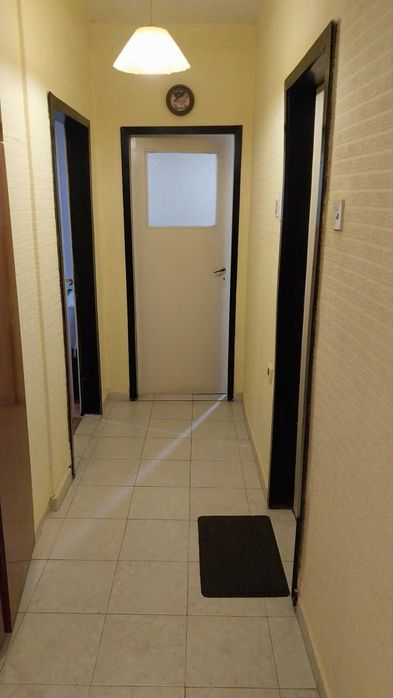 Продава се Двустаен апартамент в Търговище, Център - 68 кв.м за 1200 €/кв.м - Снимка #3