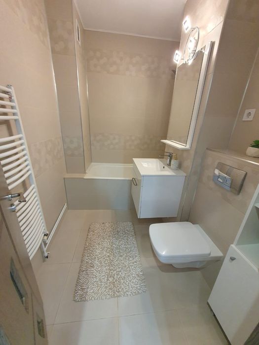 Vând apartament cu 2 camere etajul1 în cartierul Unirii