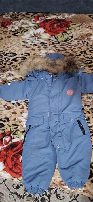 Продам комбинезоны для мальчика