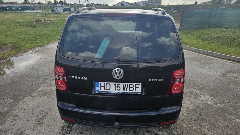 VW Touran 7 locuri