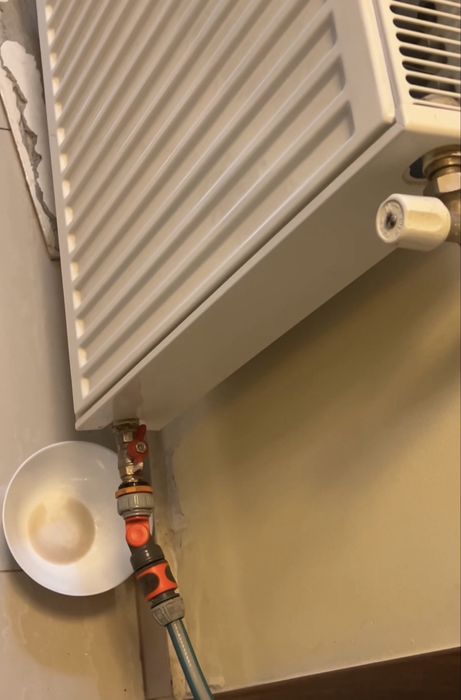 Instalator instalatii sanitare centrale termice curatare chimica