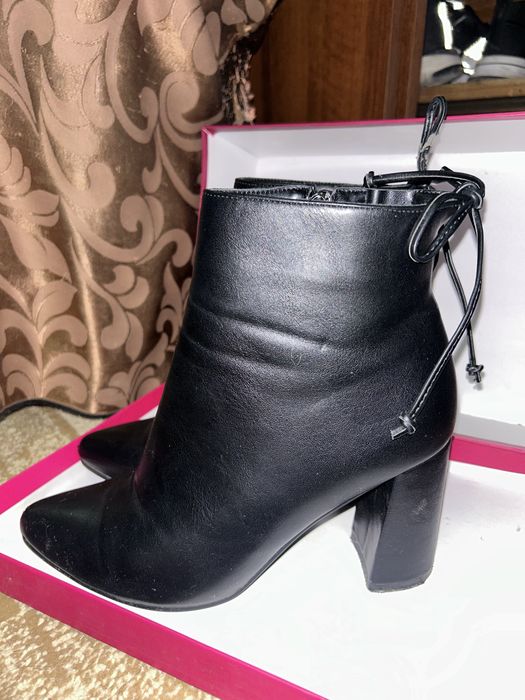 Ботинки на каблуке