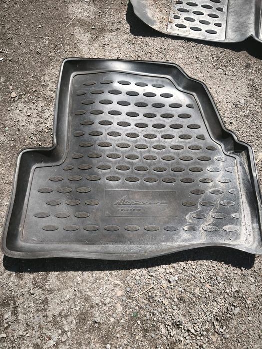 Оригинальные ковры Chevrolet Tracker 2014