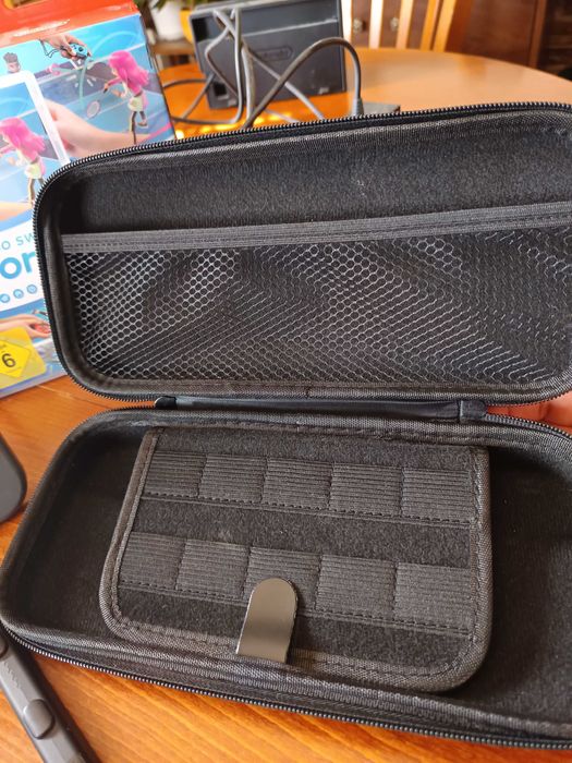 Продавам Nintendo switch V2