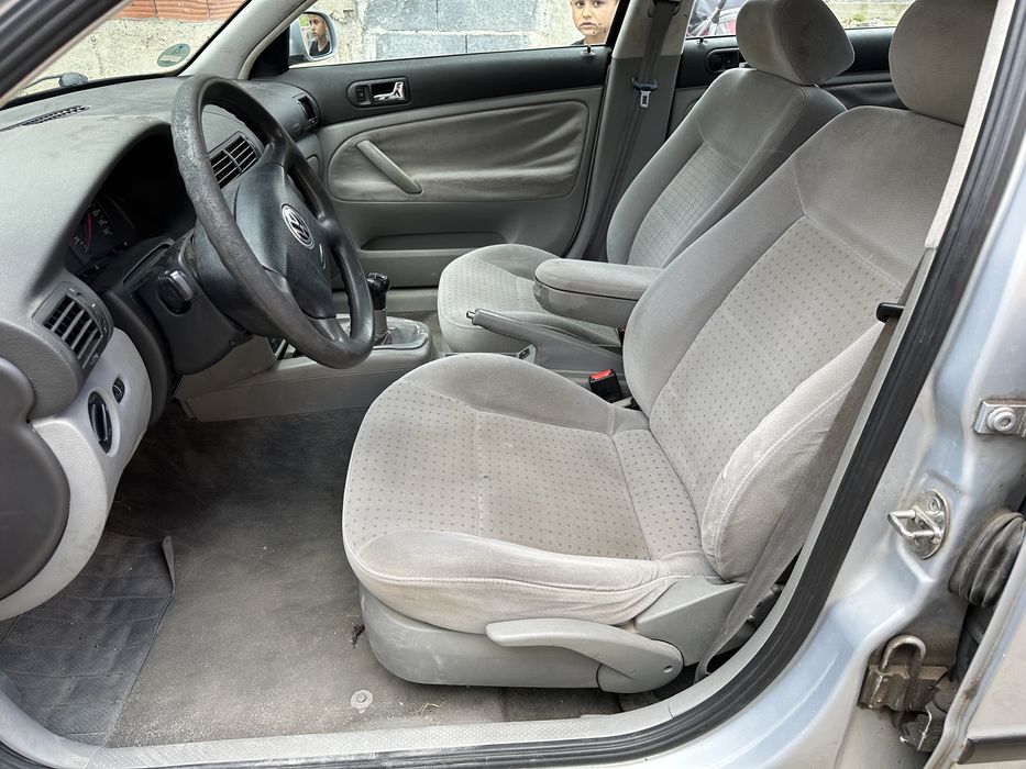 VW Пасат Б5 1.8 2.0 V бензин само на части