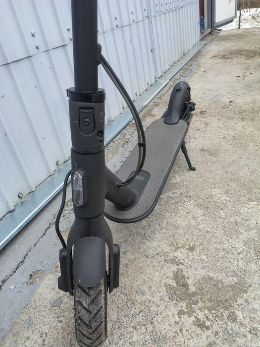 Trotineta electrica MI 365 essential ca noua