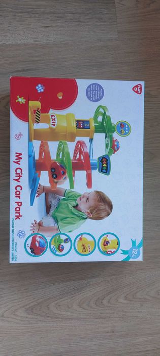 Каска - пожарникар - комплект и писта с количка / топчета, ксилофон