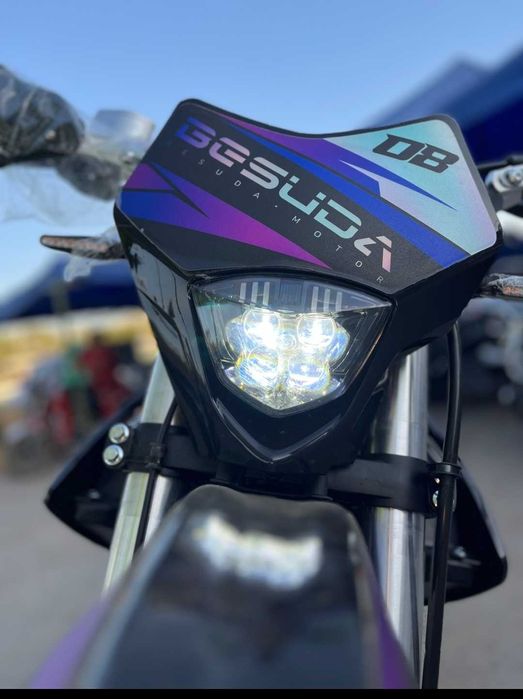 250cc BESUDA 08 zonsen