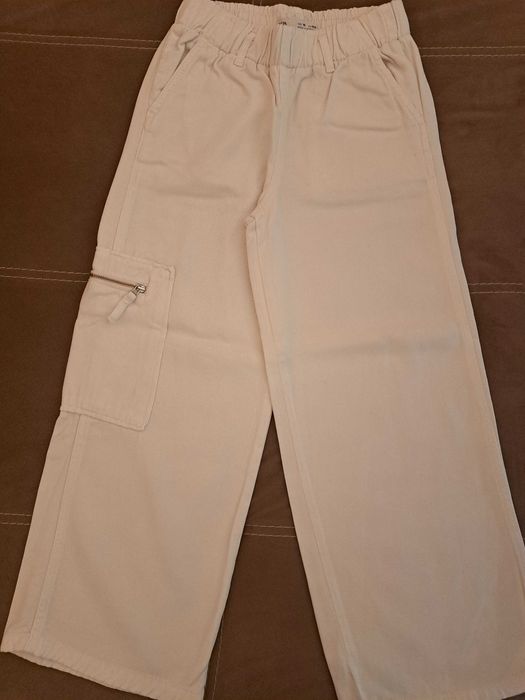 Продавам детски дънки Zara