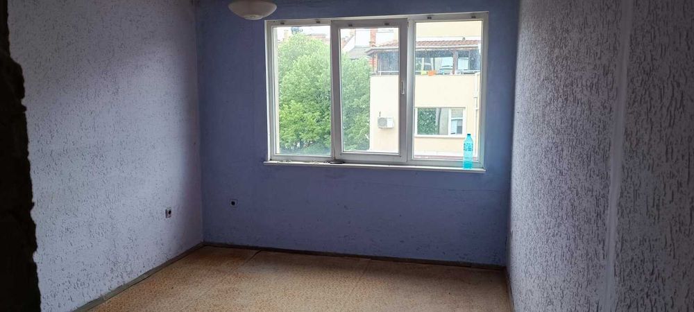 Продава се Тристаен апартамент в Стара Загора, Център - 75 кв.м за 1154 €/кв.м - Снимка #8