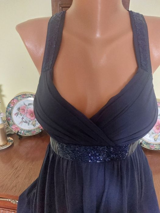 Rochie noua, splendida, din mătase naturala 100%,  pt. ocazii deosebite