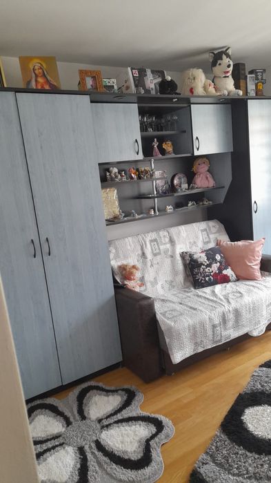 Mobila de dormitor complet cu pat