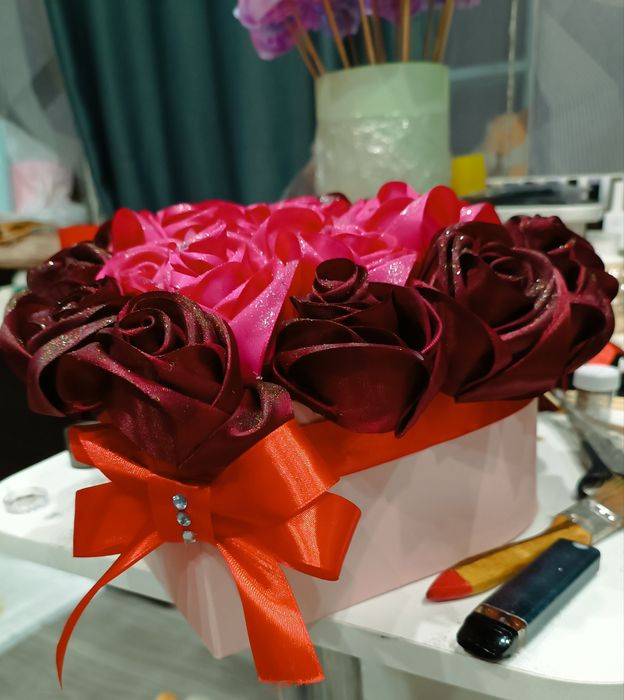 букет из атласной ленты