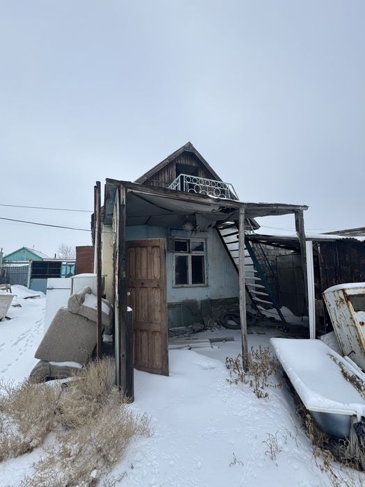 Обменяю дом  на машину