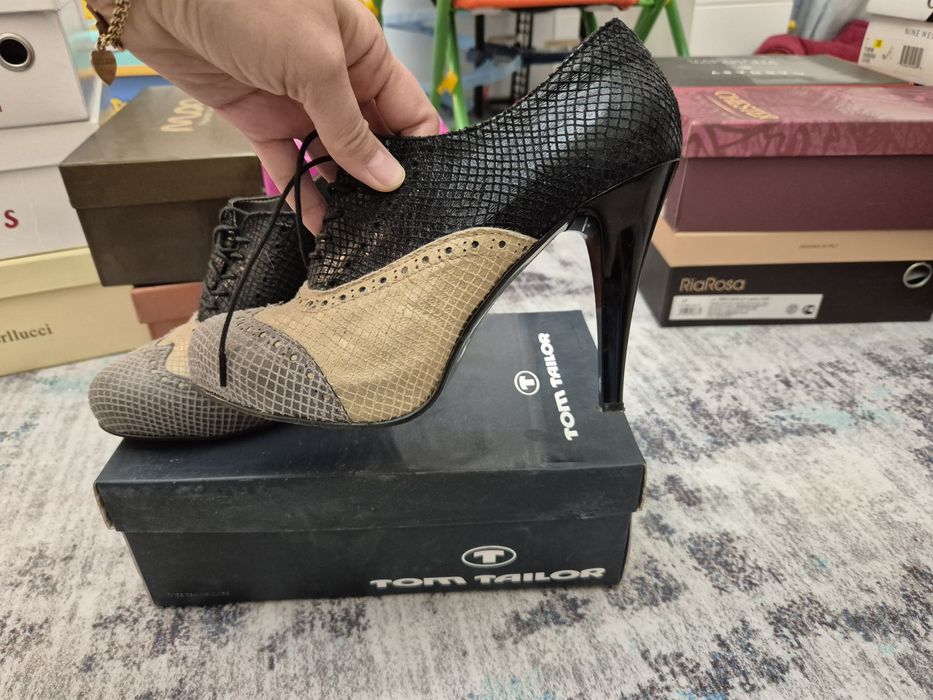 Продам ботильоны б/у