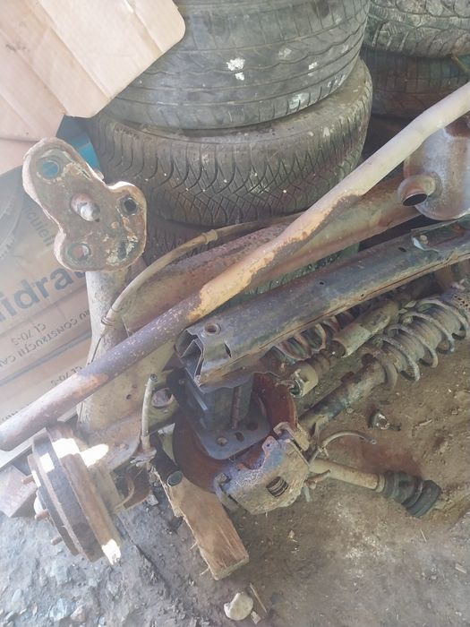 Diferite piese Mazda2