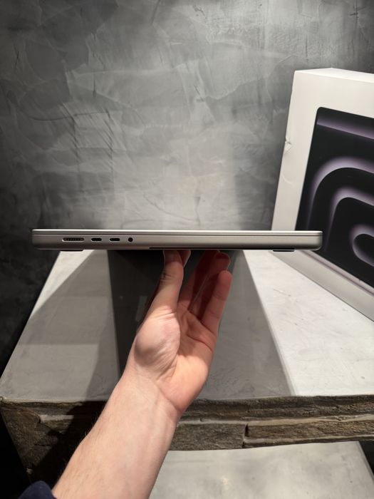 КАТО ЧИСТО НОВ Macbook Pro M4 MAX 16" 36 GB / 1 TB