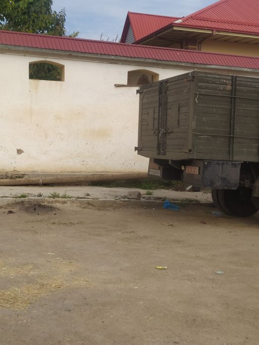 Zil batviy matôr Ural Tayor ishga olasiz minasi