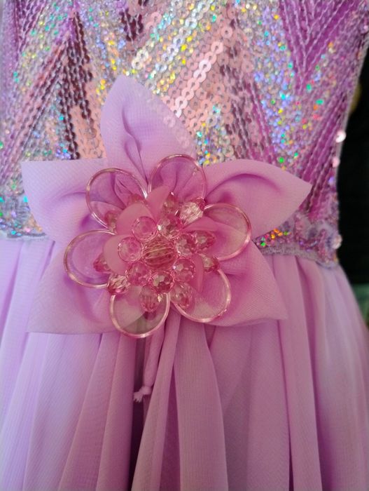 Продам платье для девочки