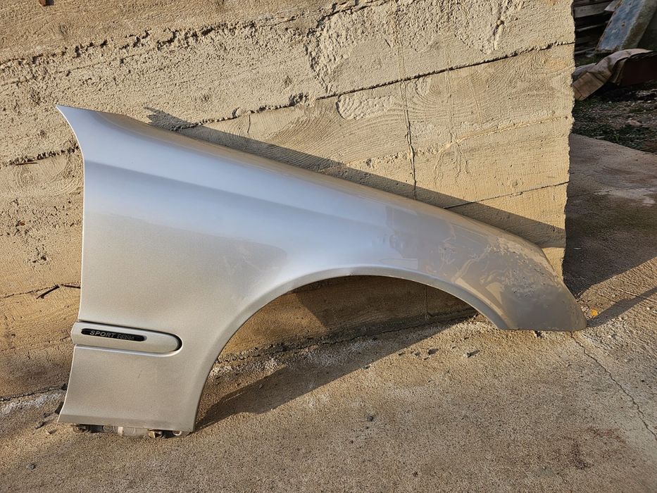 Продам капот и крыло