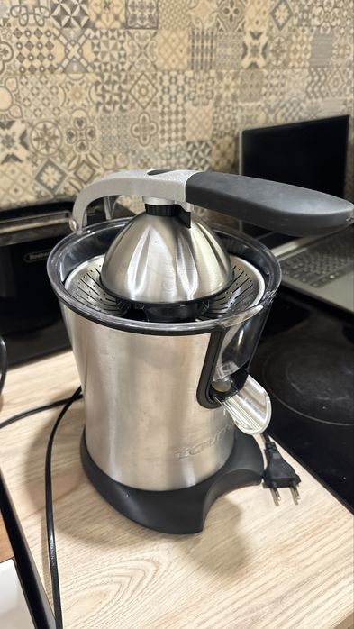 Цитруспреса Таурус + Тостер подарък