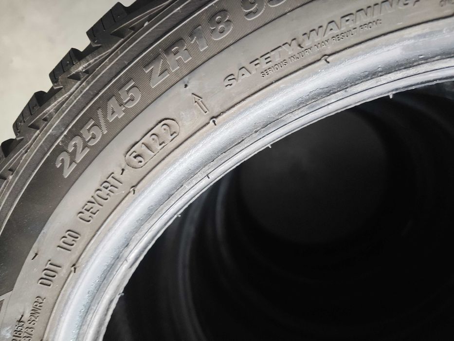 2бр.всесезонни гуми 225/45/18 Hankook