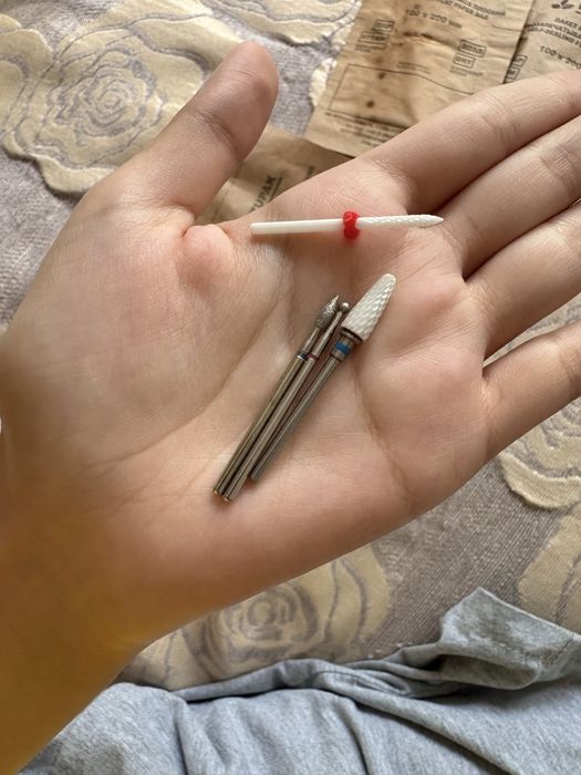 Продам вещи для маникюра