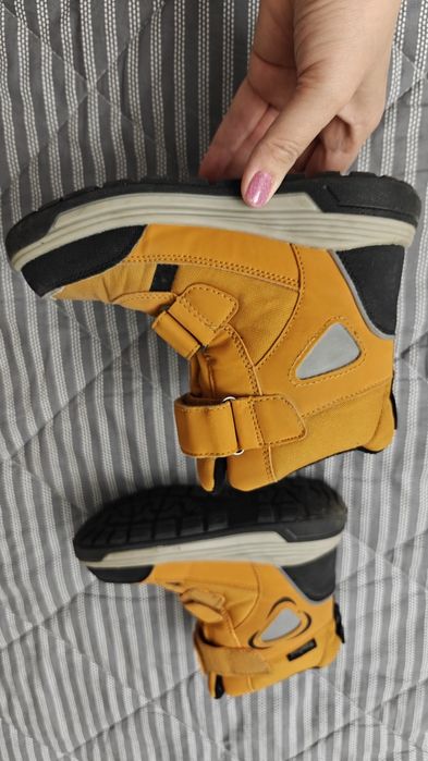 Продам сапоги зимние на мальчикаOldos