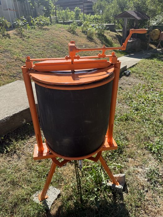 Vand centrifuga de miere