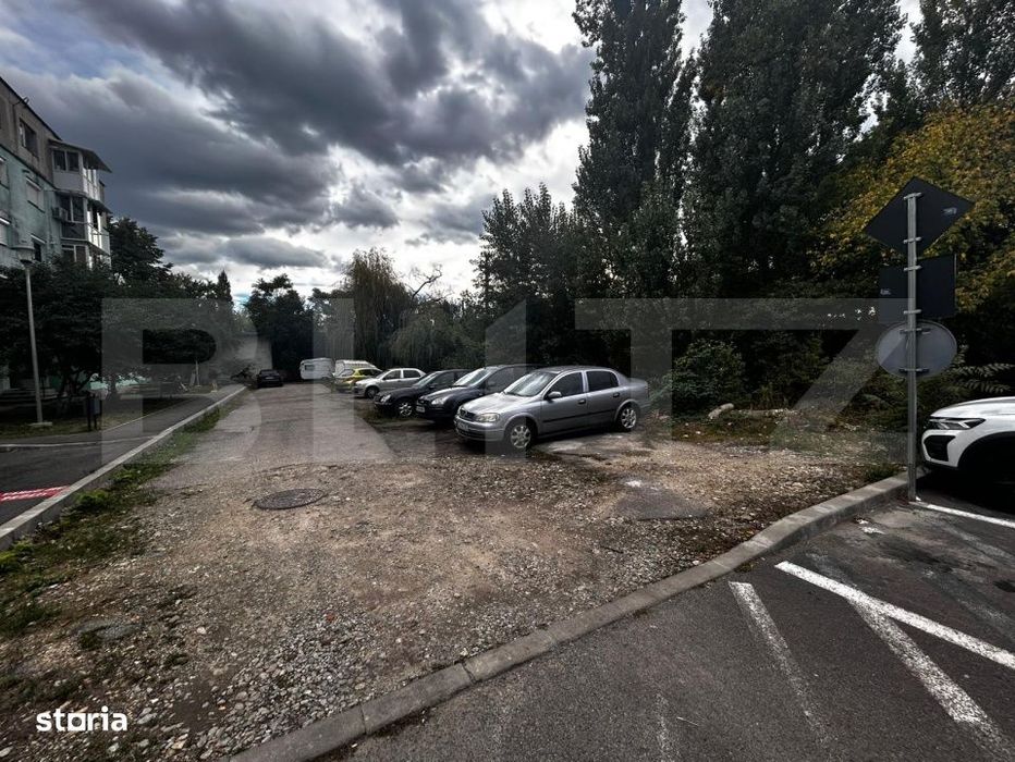 Teren intravilan de vanzare, 702 mp, zona 9 mai