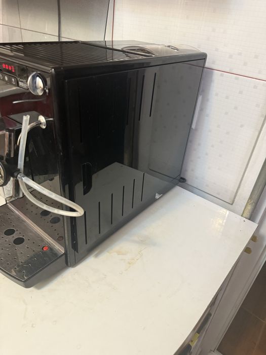 Espressor cafea melitta  caffeo solo & perfect milk impecabil