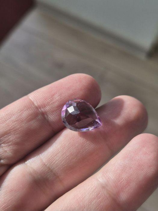 Ametist Natural 9.30 Ct, origine Madagascar