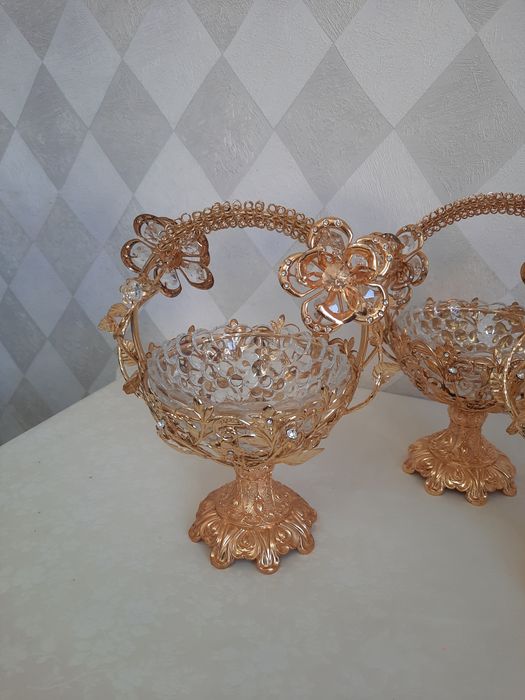 Конфетница 3штук.