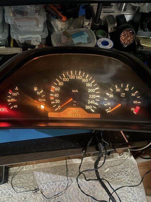 Щиток (панель) приборов мерседес