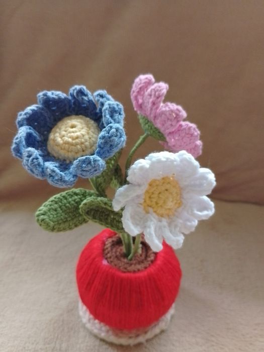 Плетени цветя ръчно изработени