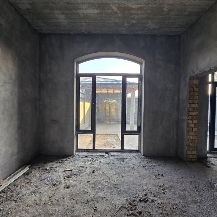 Qorasuv Tanhaus 2 sotix 4 xonadan iborat